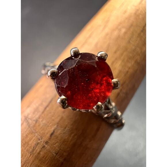 Vintage 10k White Gold Garnet Solitaire Ring – Size 6.5 – Magnolia Jewelry - Picture 2 of 16